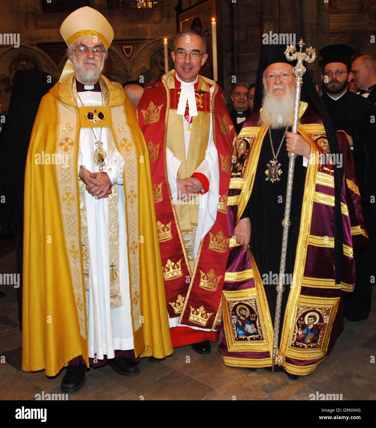 The Archbishop of Canterbury, Dr Rowan Williams (left), The Dean of Westminster Abbey, The Very Rev. John Hall and His All-Holiness Bartholomew Archbishop of Constantinople, New Rome and Ecumenical Patriarch after an Evensong, marking the publication of the 'Church of the Triune God' the Final Report of the International Commission for Anglican Orthodox Theological Dialogue 1989-2006, at Westminster Abbey, London. Stock Photo