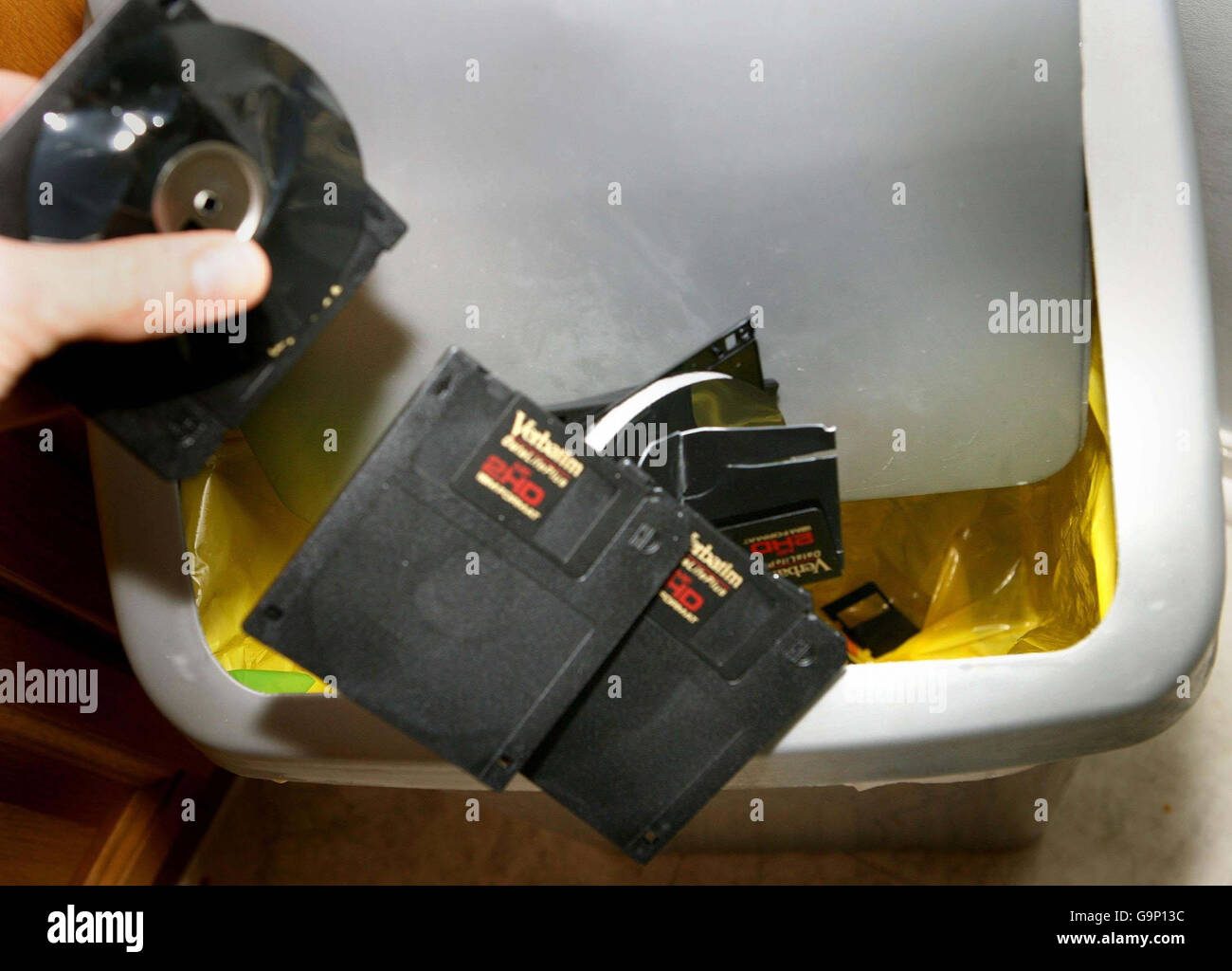 Generic image of floppy discs hi-res stock photography and images - Alamy