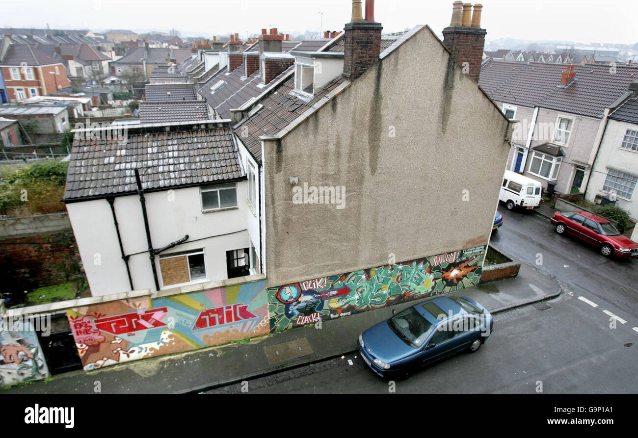 Banksy Mural For Sale With Free House Stock Photo Alamy