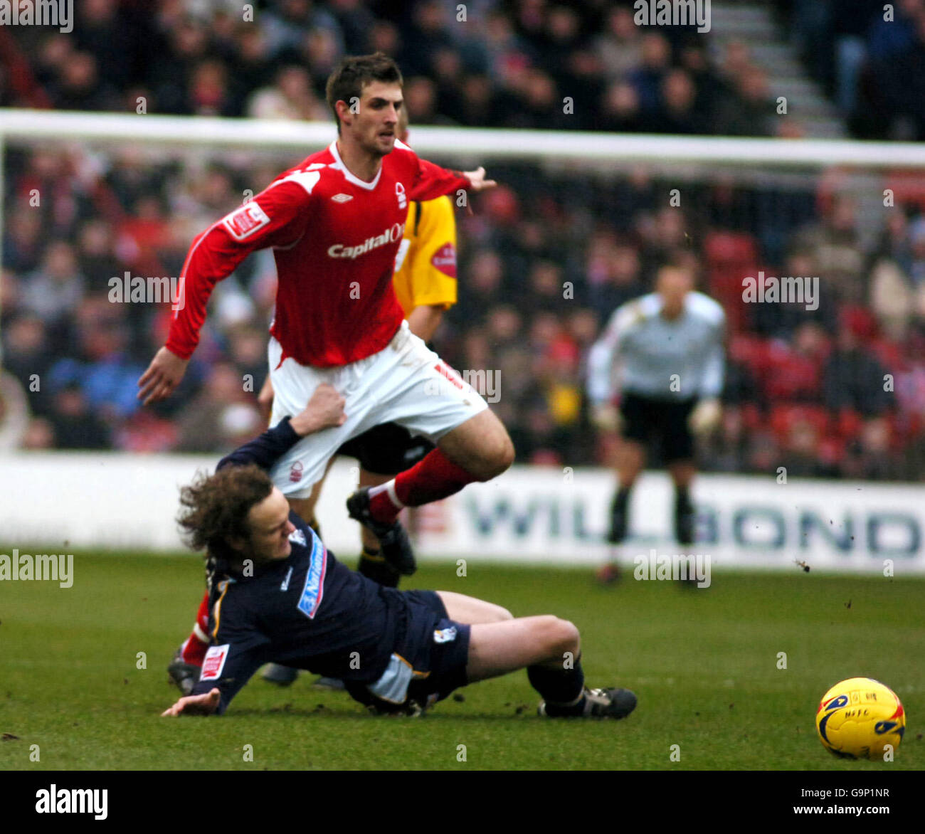 Sport football action scott dobie hi-res stock photography and images ...
