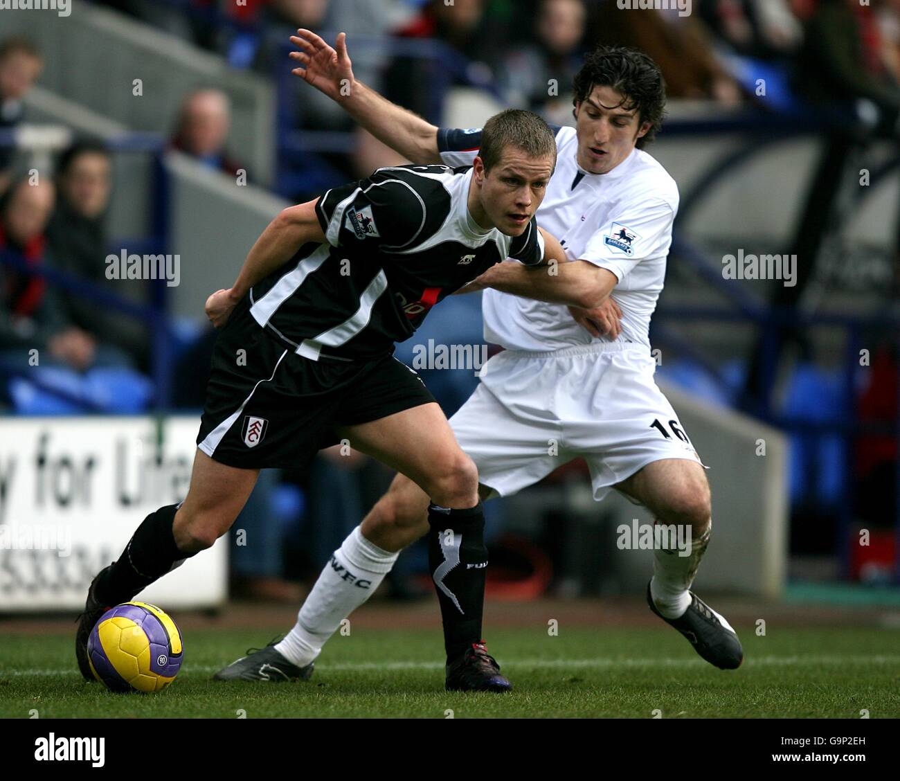 Soccer - FA Barclays Premiership - Bolton Wanderers v Fulham - The Reebok Stadium Stock Photo