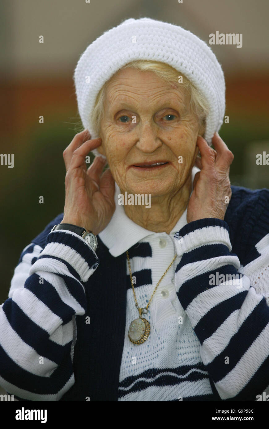 Pensioner told to remove hat in pub hires stock photography and images Alamy