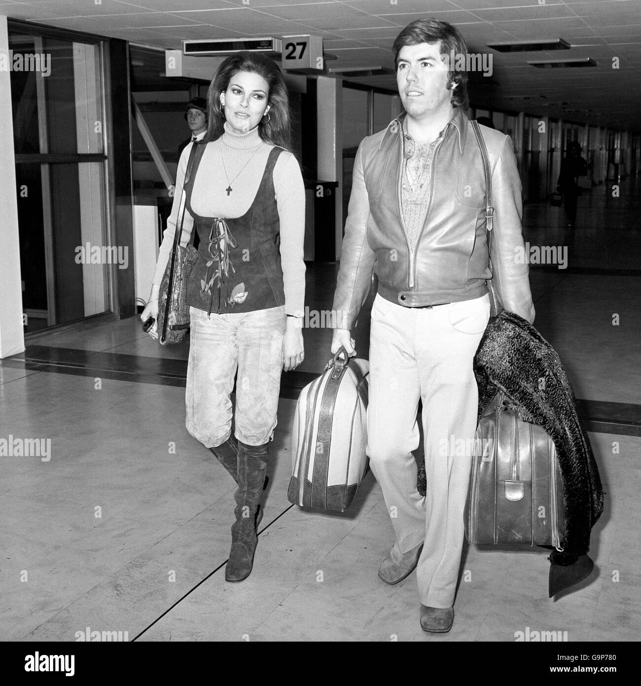 Raquel Welch arrives in London Stock Photo