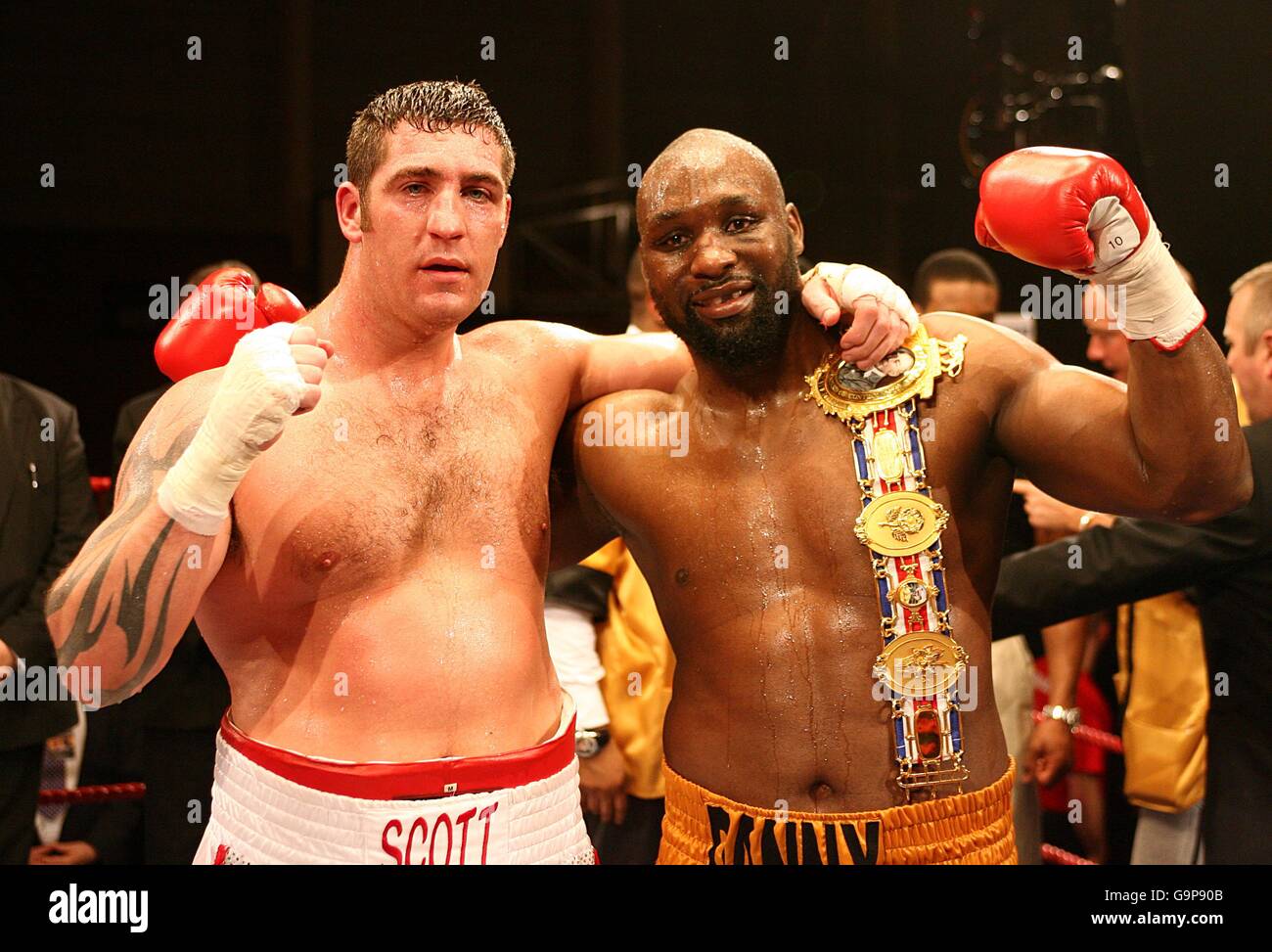 Danny Williams (r) is all smiles after defeating Scott Gammer (l Stock Photo Alamy
