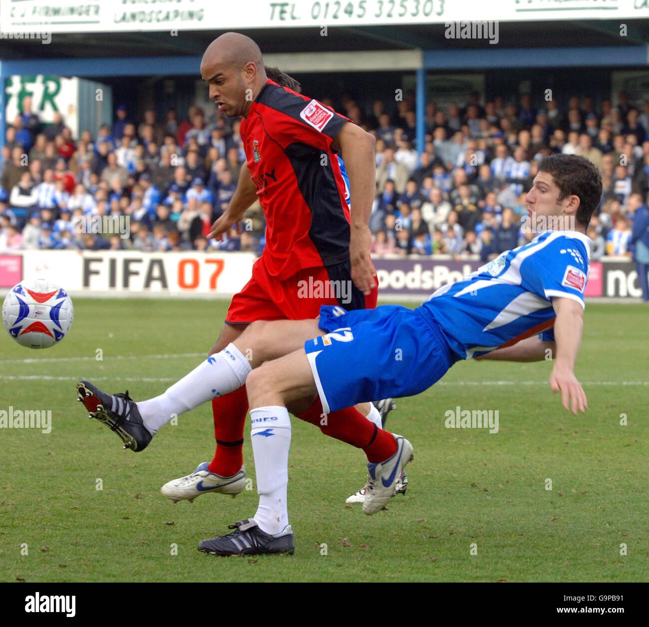 Full length ball action side view mangsb hi-res stock photography and ...