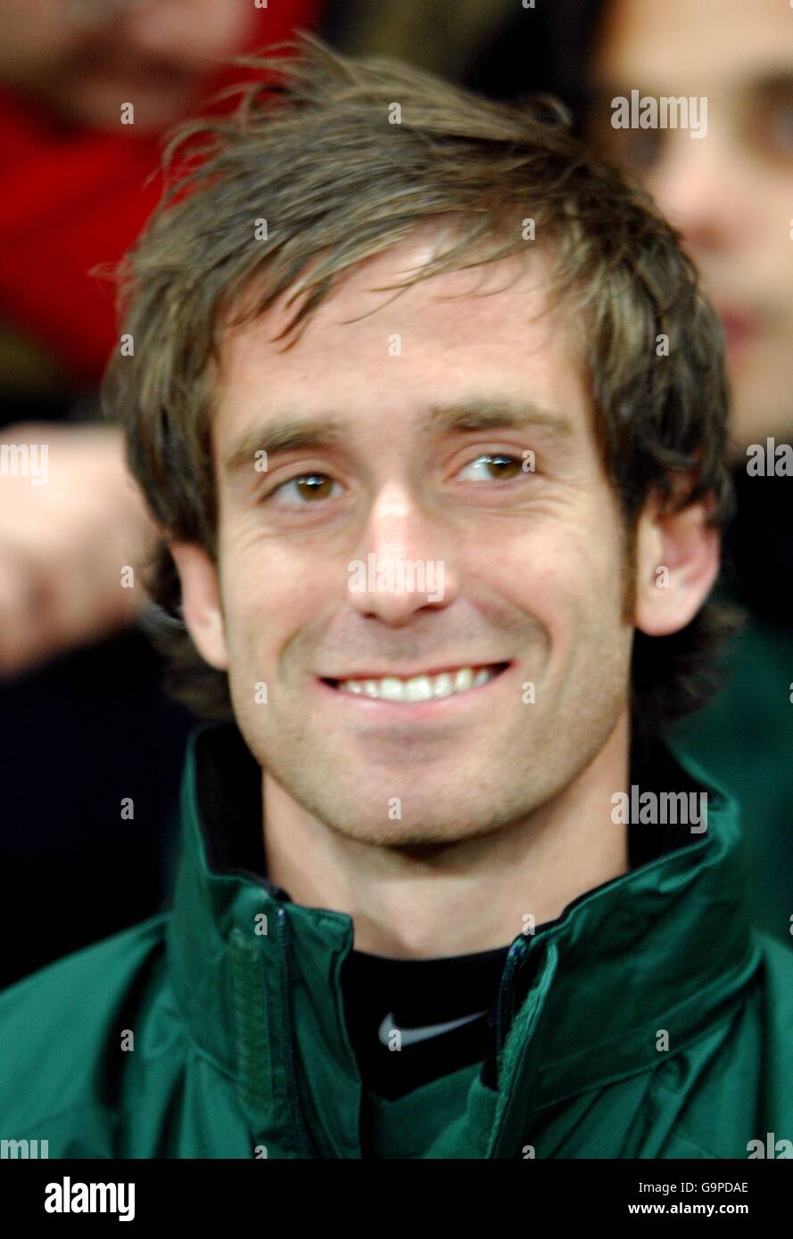 Emirates stadium raul meireles hi-res stock photography and images - Alamy