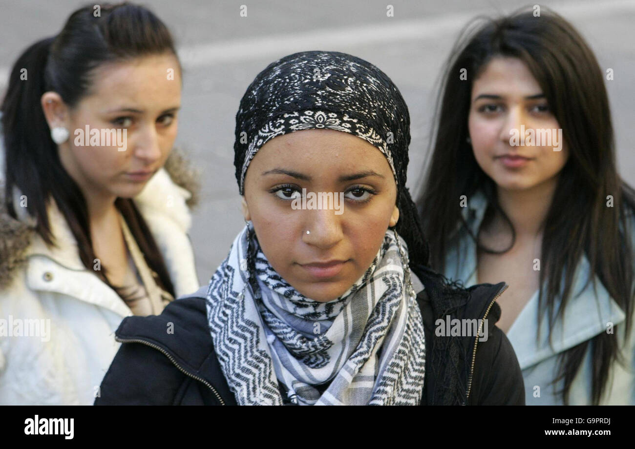 'The Glasgow Girls' renew their asylum campaign Stock Photo Alamy