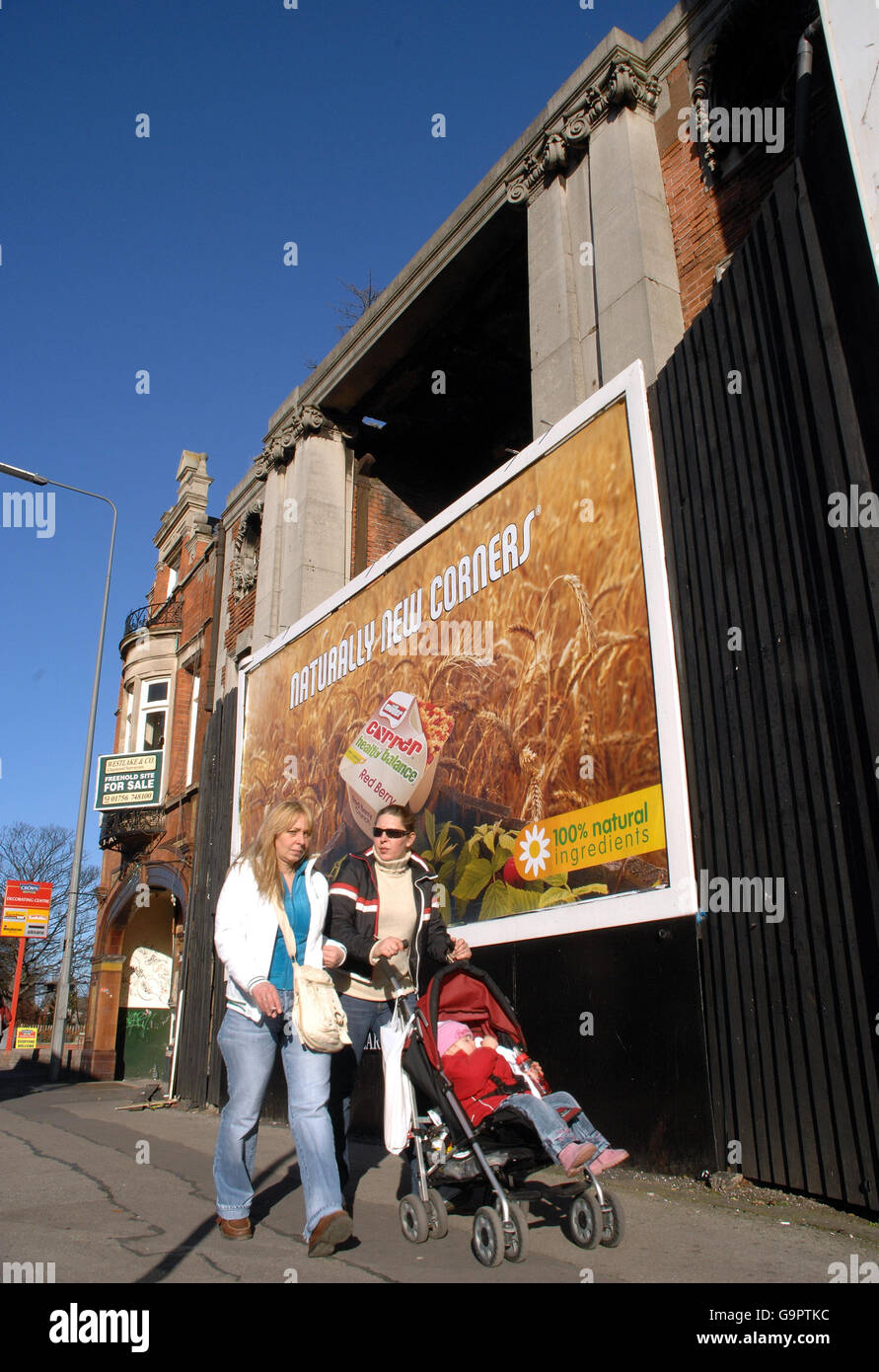 National picture theatre in hull hires stock photography and images
