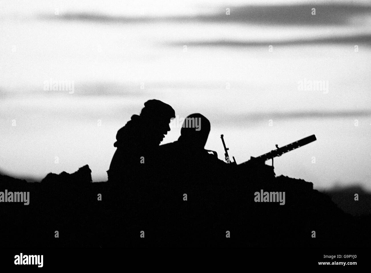 British Soldier Silhouette Black and White Stock Photos & Images - Alamy