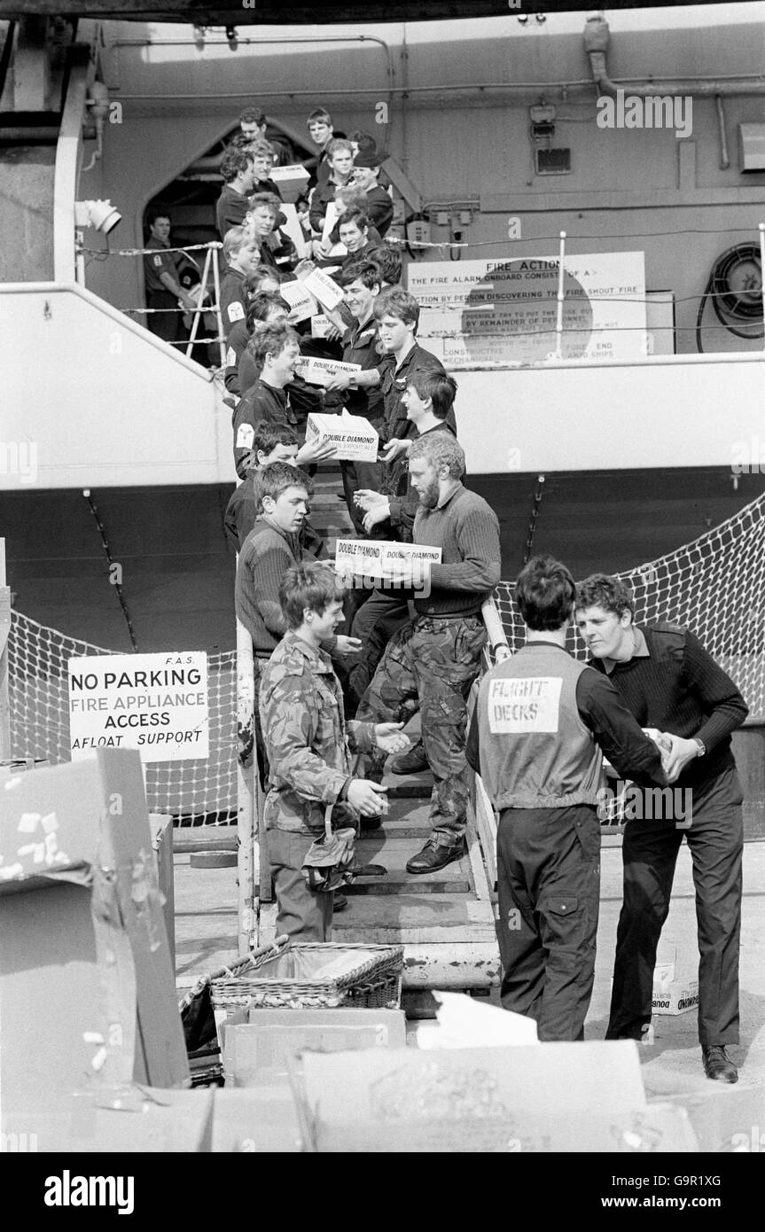 Falklands War - HMS Hermes Stock Photo