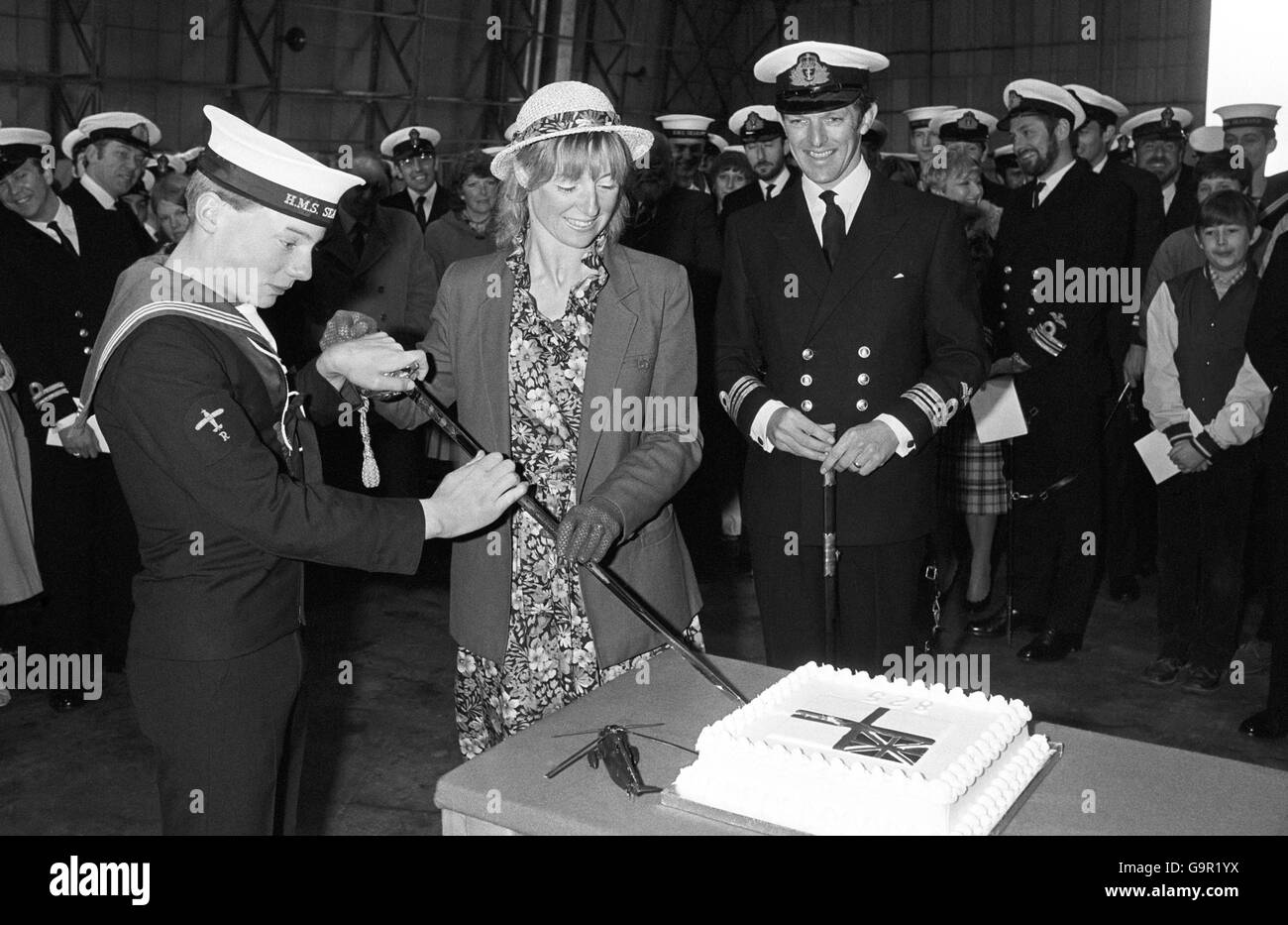 Number 825 squadron hires stock photography and images Alamy