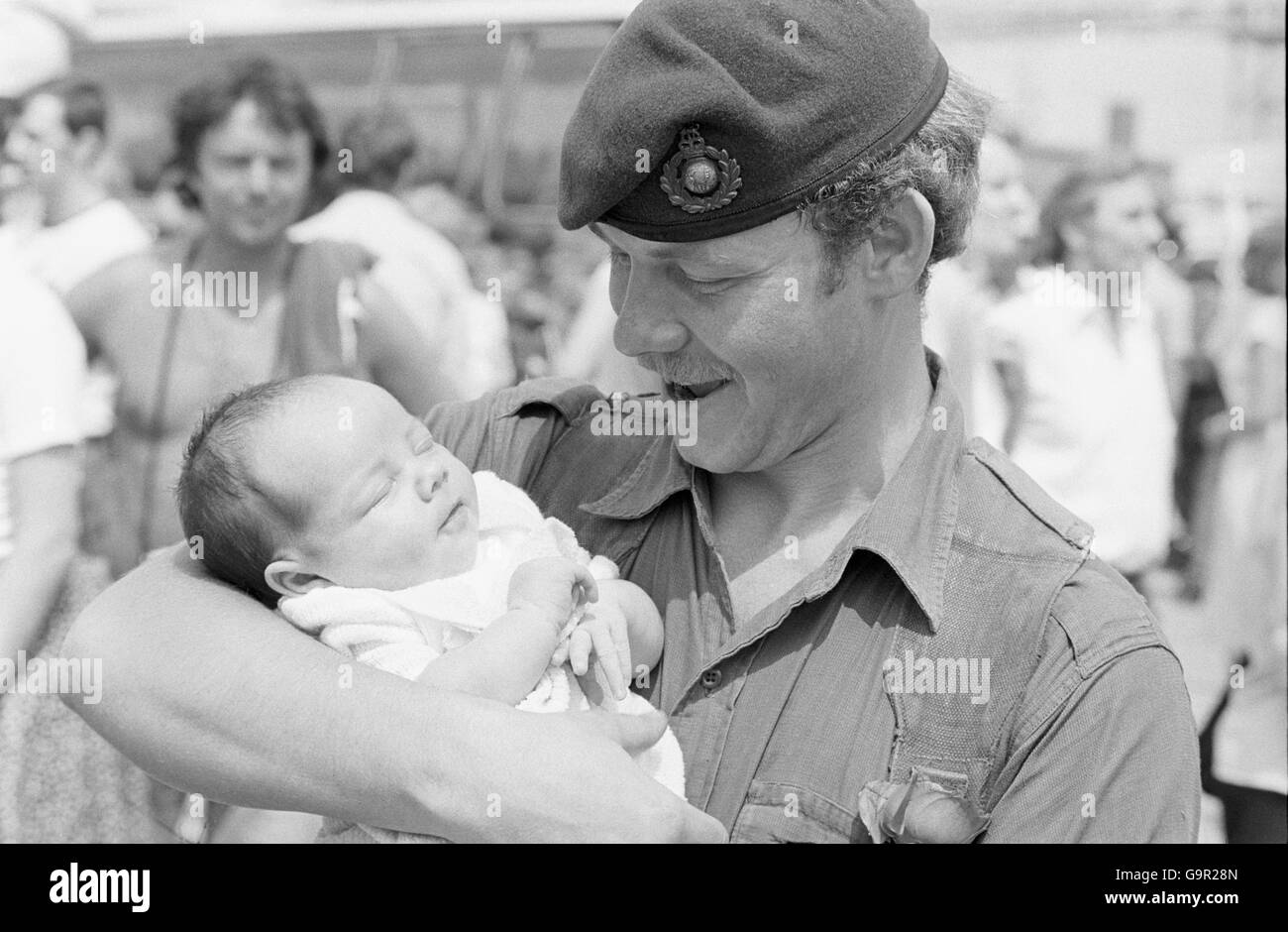 Falklands War - David Humphreys and daughter Stock Photo