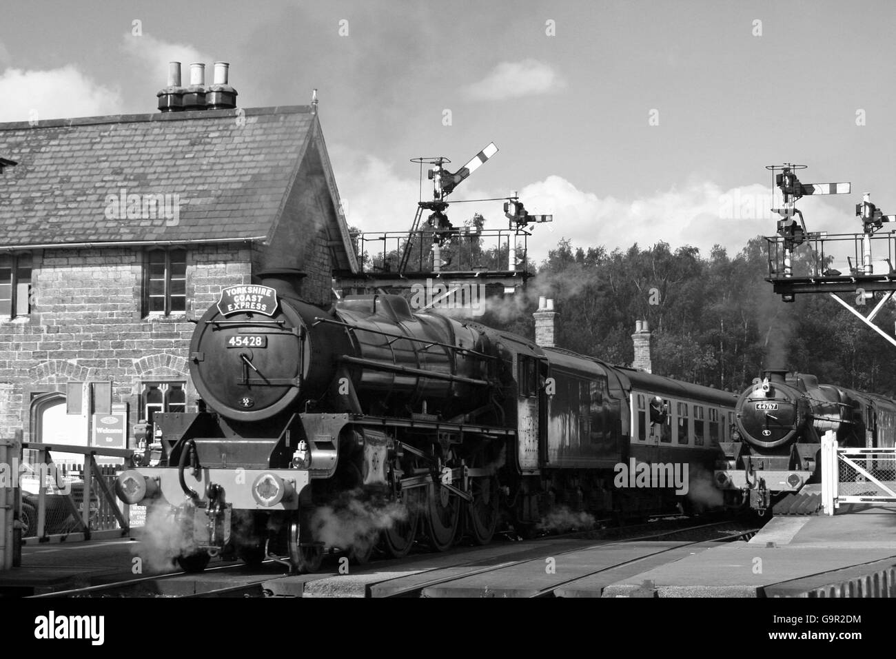 Black 5 45428 starts the Yorkshire Coast Express away from Grosmont NYMR Stock Photo