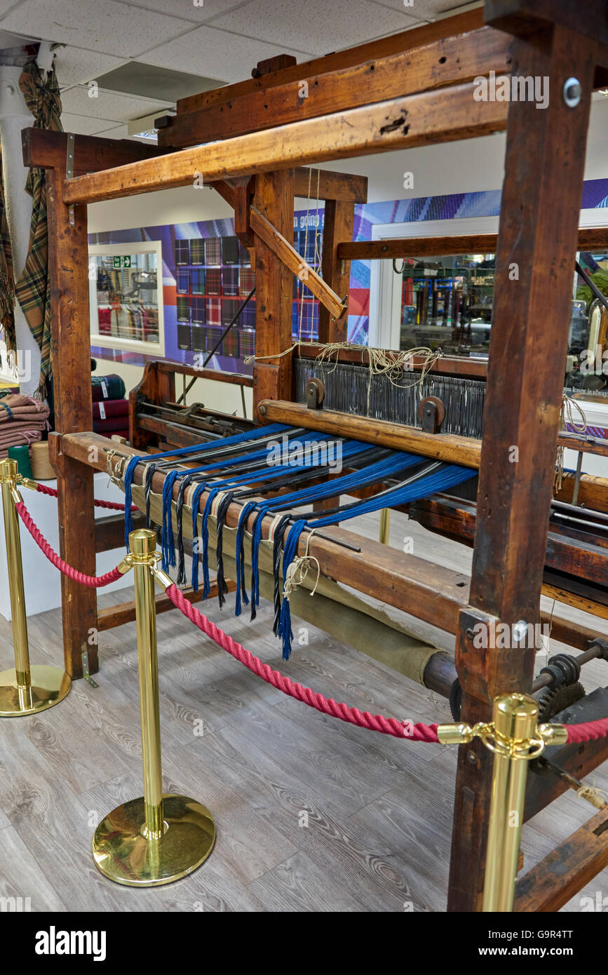 Tartan Weaving Mill and Experience Edinburgh Royal Mile Stock Photo Alamy