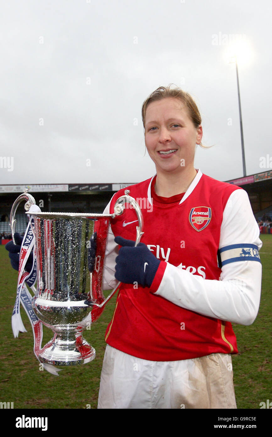 Soccer - FA Women's Premier League Cup - Final - Leeds United v Arsenal -  Glanford Park Stock Photo - Alamy