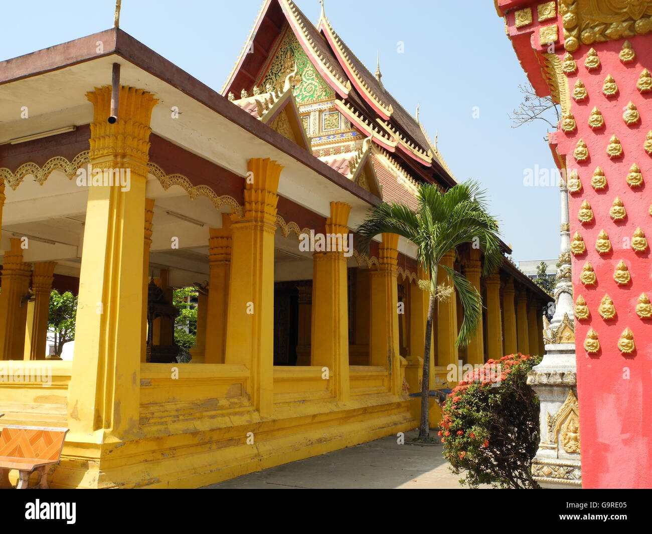 Wat Ong Teu Mahawihan, The Temple of the Heavy Buddha, Vientiane, province Vientiane, Laos, Asia / Vientiane Stock Photo