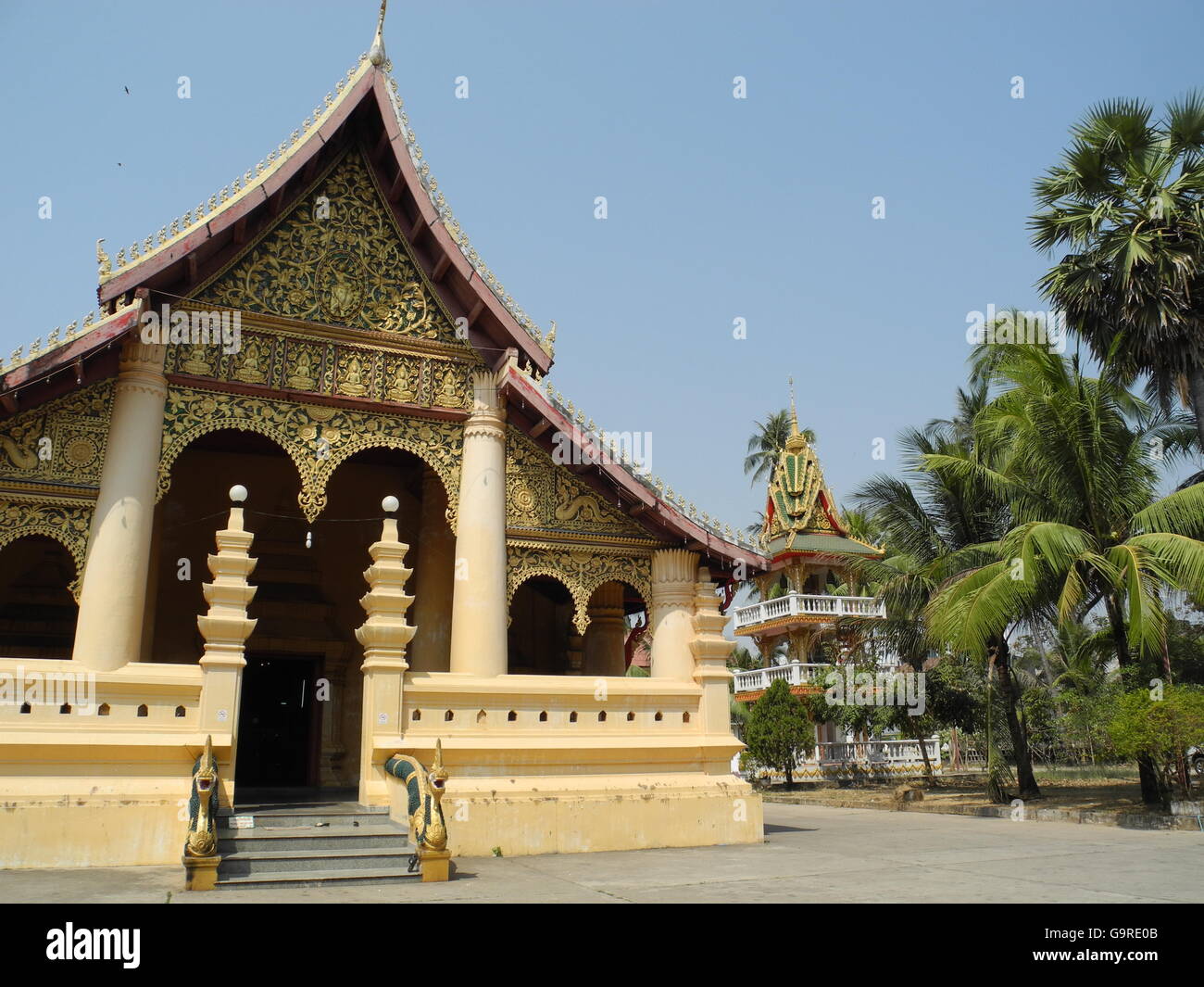 Wat Ong Teu Mahawihan, The Temple of the Heavy Buddha, Vientiane, province Vientiane, Laos, Asia / Vientiane Stock Photo
