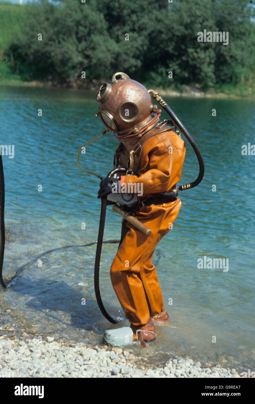 Helmet diver / diving helmet Stock Photo Alamy