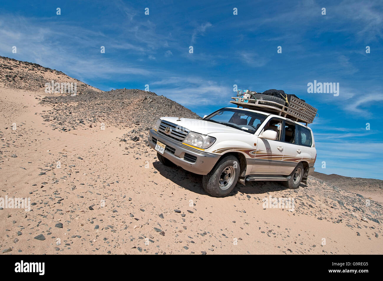 Desert trip, four wheel drive car, Egypt Stock Photo