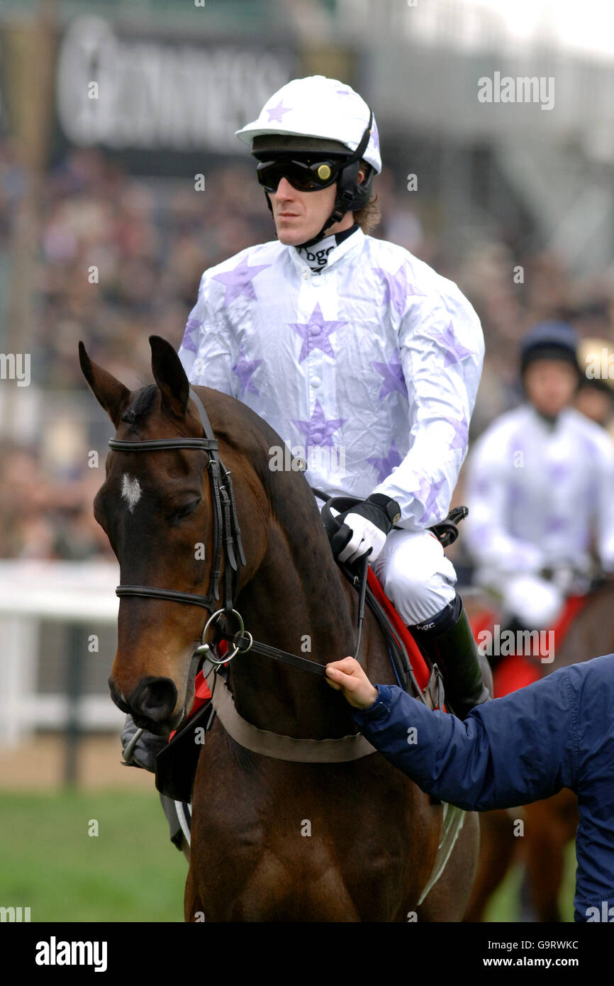 Horse Racing - Cheltenham Festival - Day Three - Cheltenham Racecourse Stock Photo