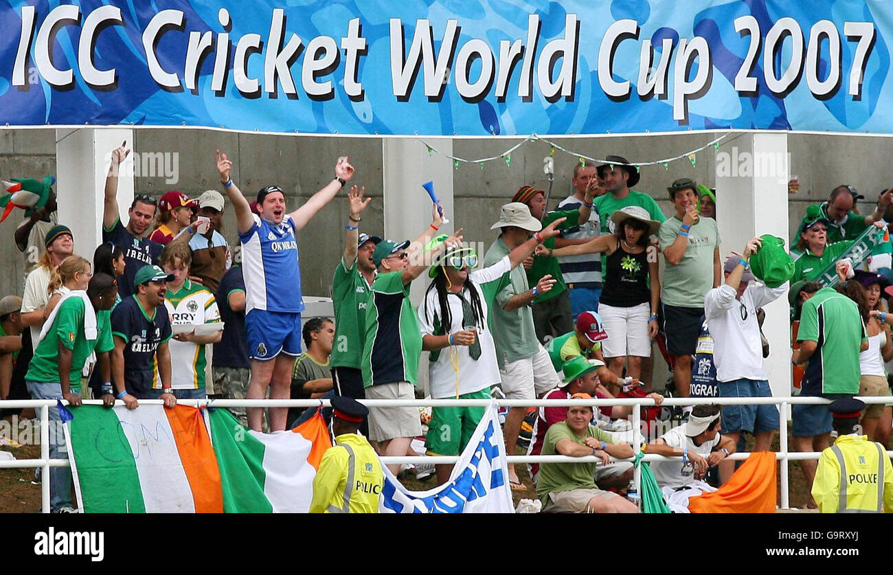 Ireland fans cheer during the ICC Cricket World Cup 2007, Group C match ...