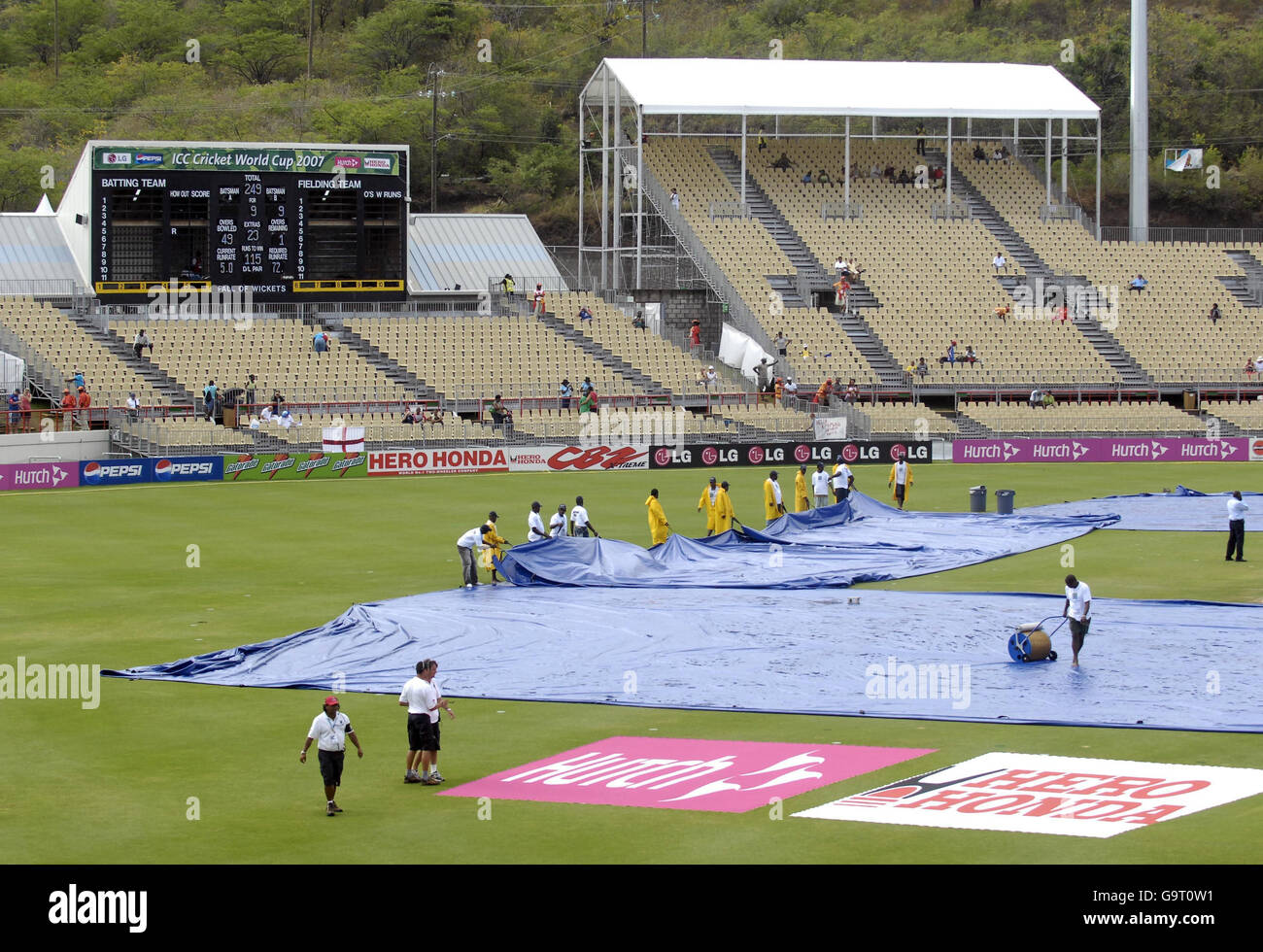 Kenya cricket ground hires stock photography and images Alamy