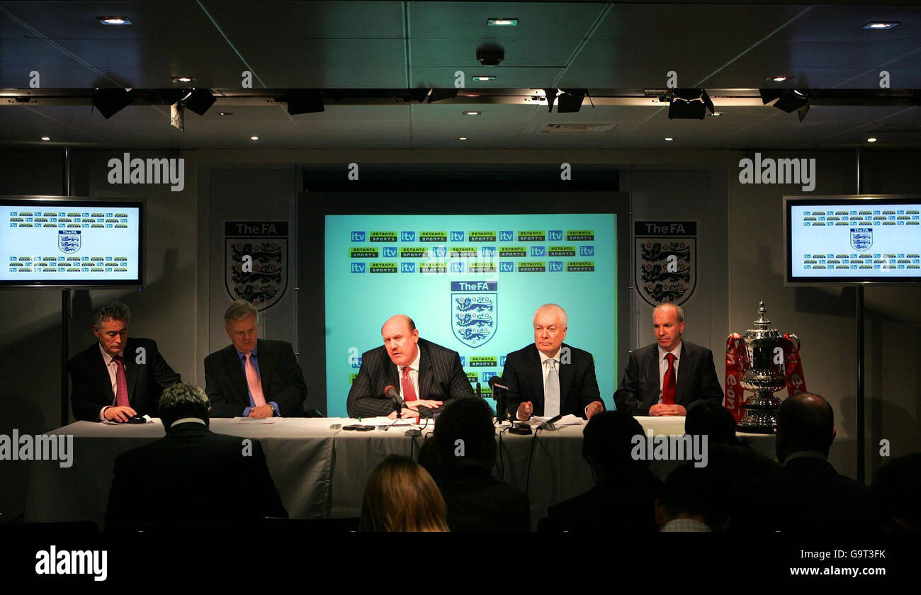 From 2nd left: ITV Chief Executive Michael Grade, FA Chief Executive Brian Barwick, Setanta Director of Sport Trevor East, joint Chief Exec of Setanta Michael O'Rourke, at Football Association headquarters where it was confirmed that ITV and Setanta will be the FA's exclusive UK broadcast partners for the four year period from August 2008 to July 2012. Man at left is unidentified. Stock Photo