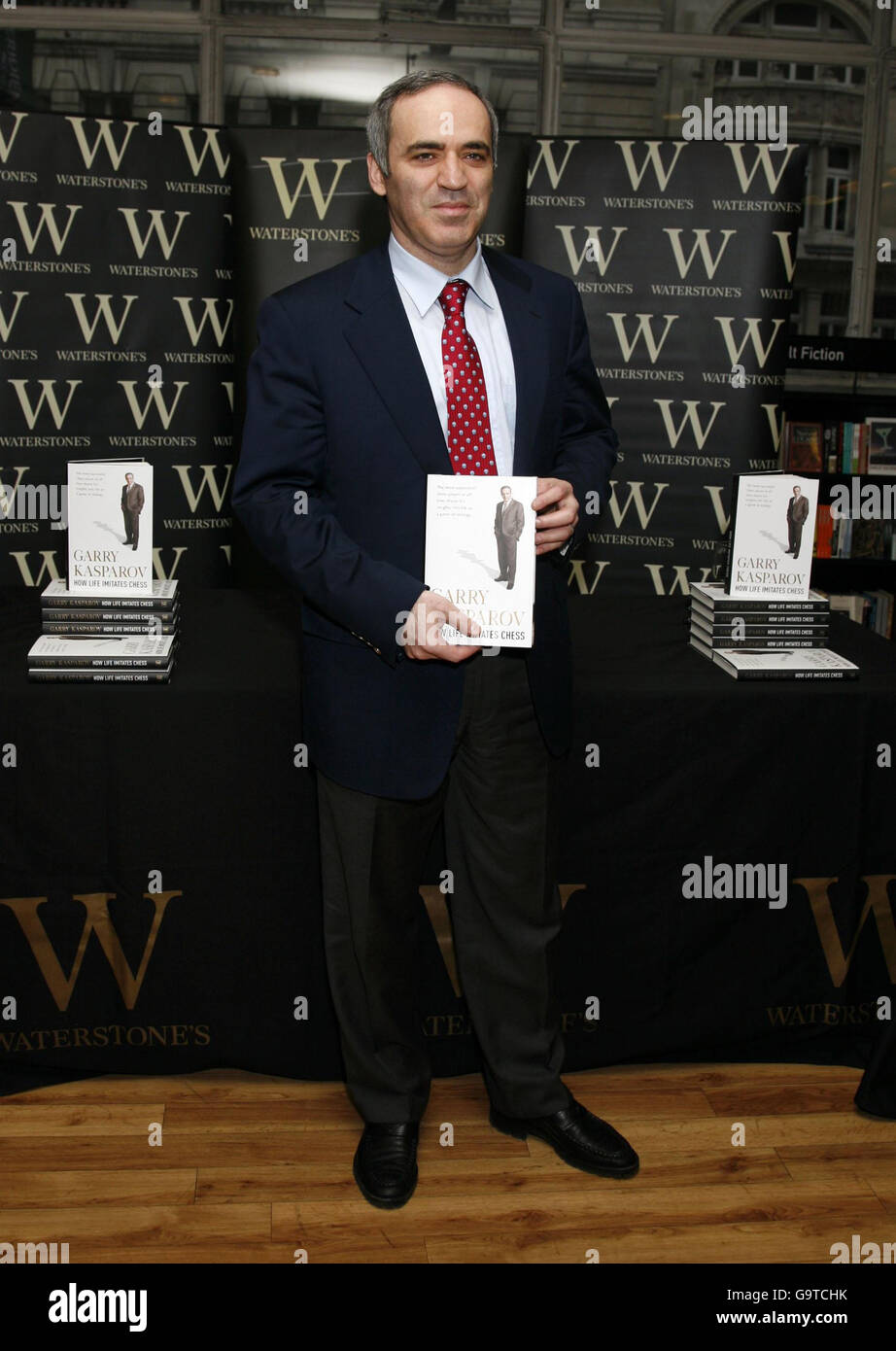 Book Garry Kasparov for Speaking, Events and Appearances