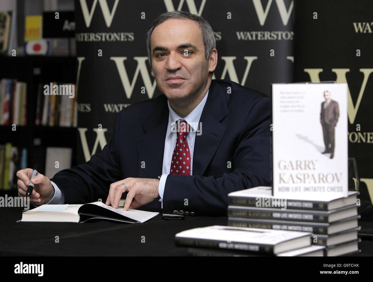 Garry kasparov hi-res stock photography and images - Alamy