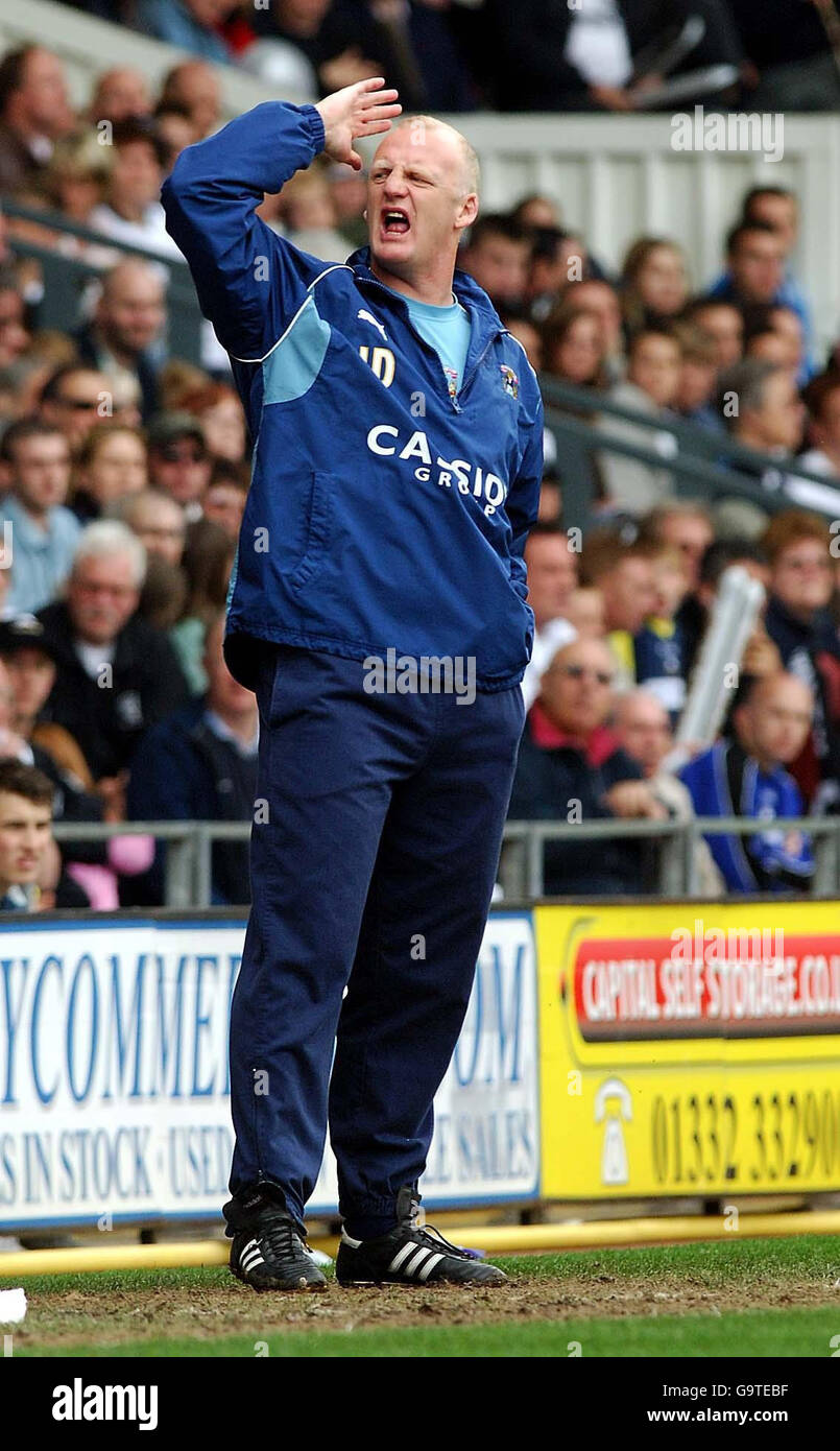 Coventry's manager Ian Dowie during the Coca-Cola Football Championship match against Derby at Pride Park, Derby. Stock Photo