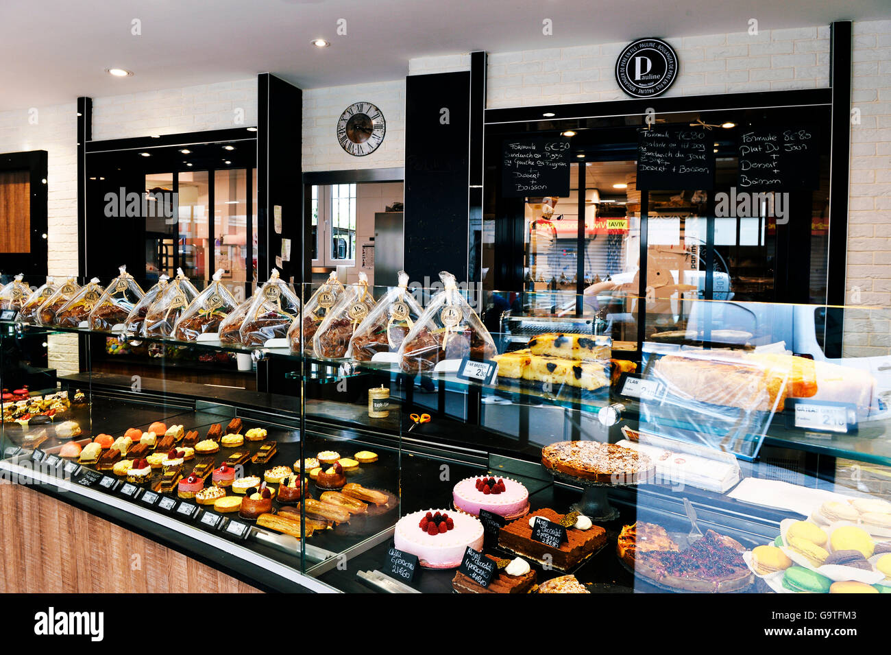 Europe france paris french pastries hires stock photography and images