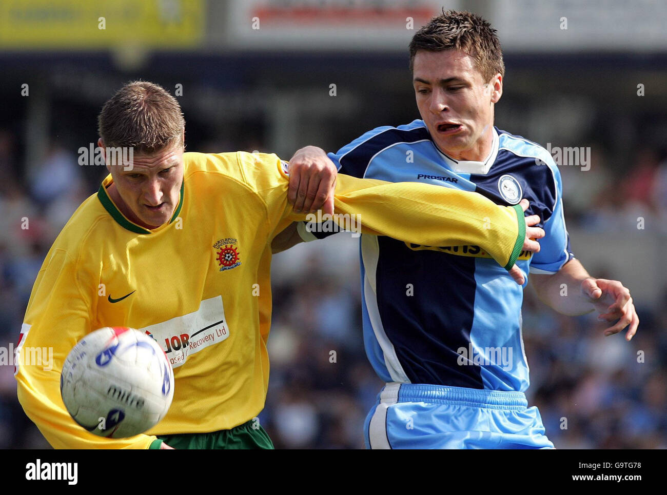 Wycombe's Russell Martin (right) tussles with Hartlepool's Eifion Williams during the Coca-Cola Football League Two match at Causeway Stadium, High Wycombe. Stock Photo
