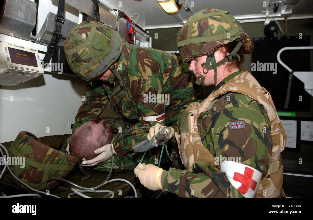 Army training before Iraq deployment Stock Photo