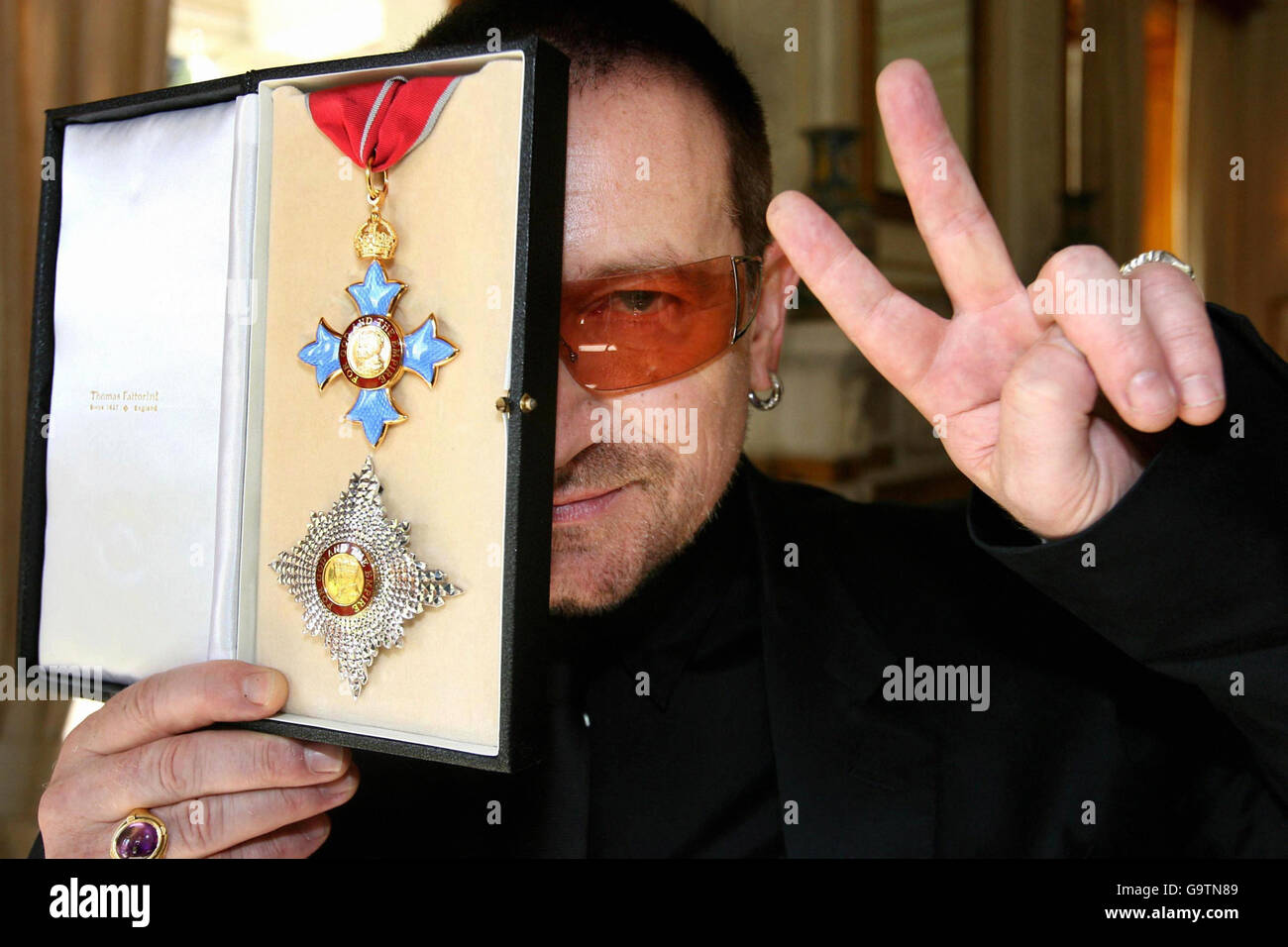 Bono receives honorary knighthood Stock Photo