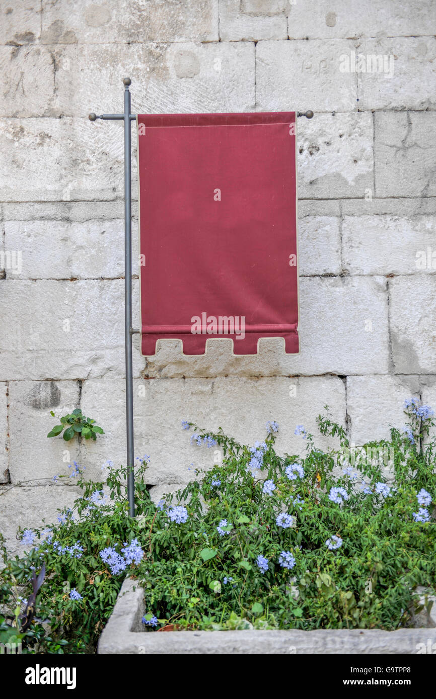 Medieval flag pole hi-res stock photography and images - Alamy