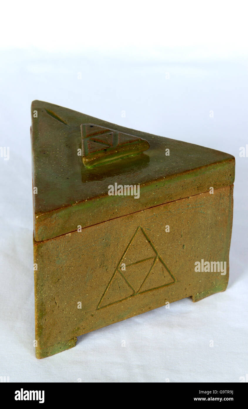 Ceramic pot pottery green glazed ceramic box with lid Stock Photo Alamy