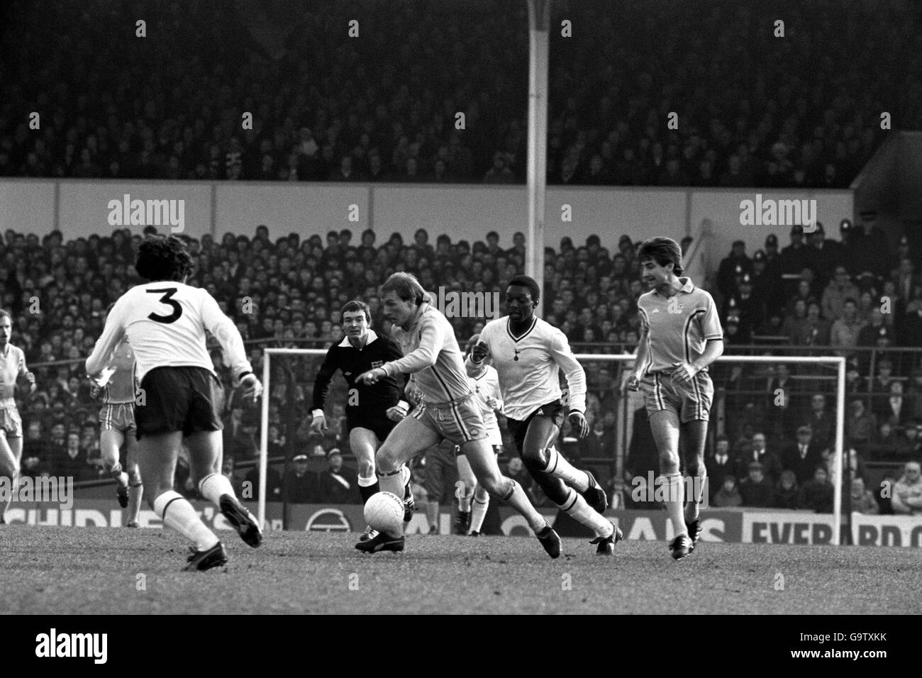 Soccer - FA Cup - Fifth Round - Tottenham Hotspur v Coventry City - White Hart Lane Stock Photo