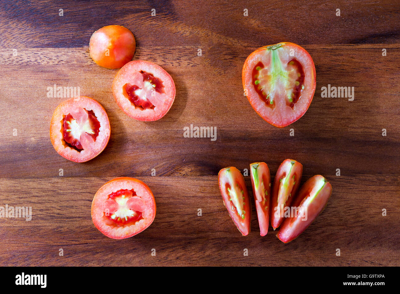 Close up fresh tomato sliced hi-res stock photography and images - Alamy