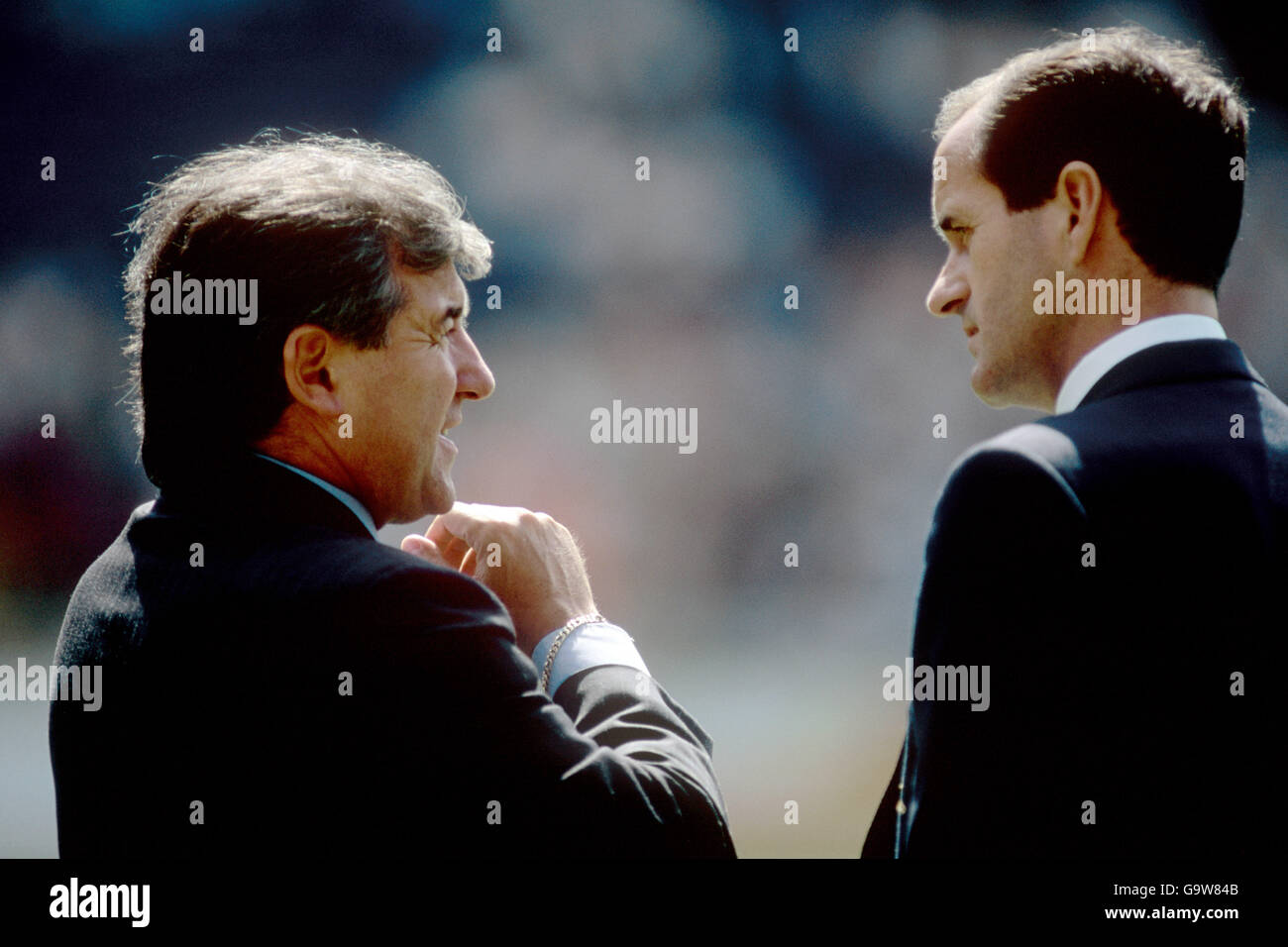 Tottenham hotspur manager terry venables and arsenal manager george ...