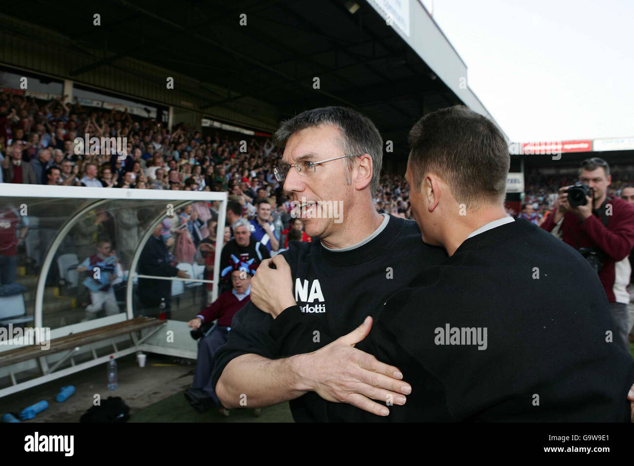 Scunthorpe boss Nigel Adkins at the final whistle of the Coca-Cola Football League One match at Glanford Park, Scunthorpe. Stock Photo