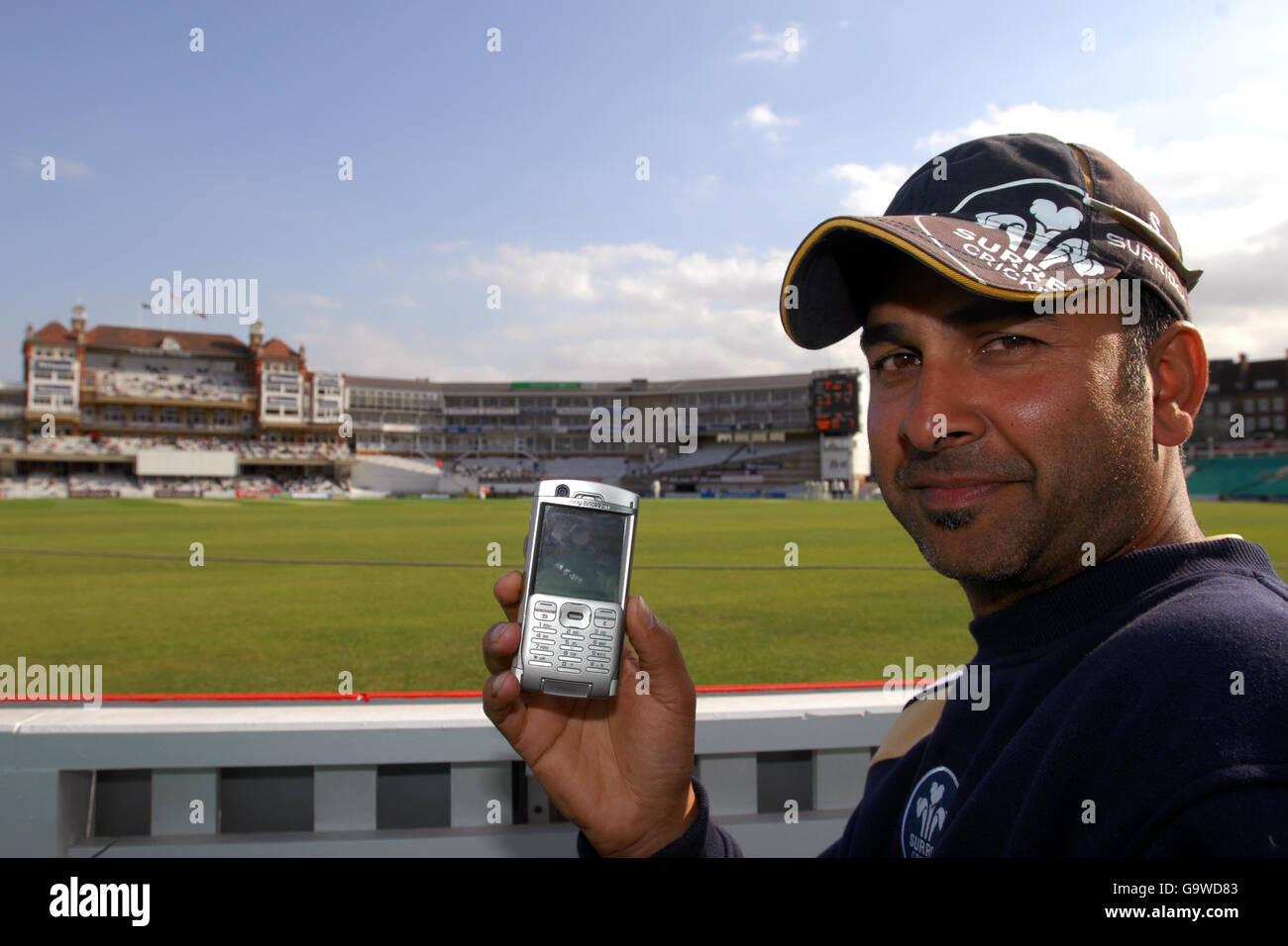 Cricket - Liverpool Victoria County Championship - Division One - Surrey v Yorkshire - The Brit Oval. Surrey second team coach Nadeem Shahid promotes the Surrey Text Service Stock Photo