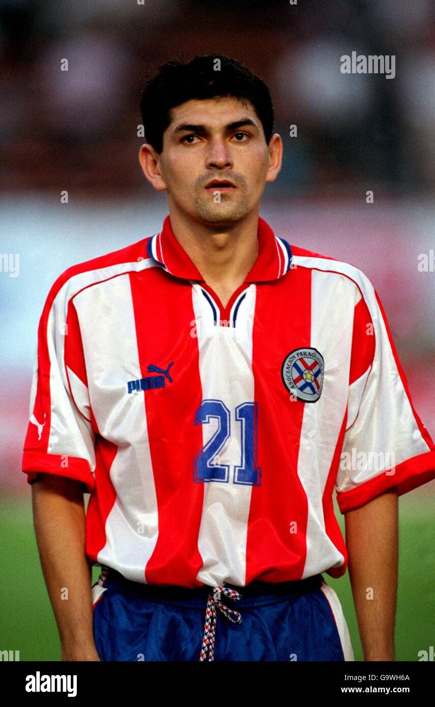 Soccer - Kirin Cup 2001 - Paraguay v Yugoslavia Stock Photo