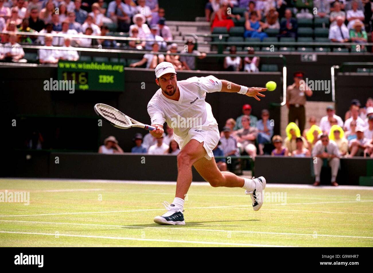 Tennis Wimbledon 2001 Quarter Finals Stock Photo Alamy