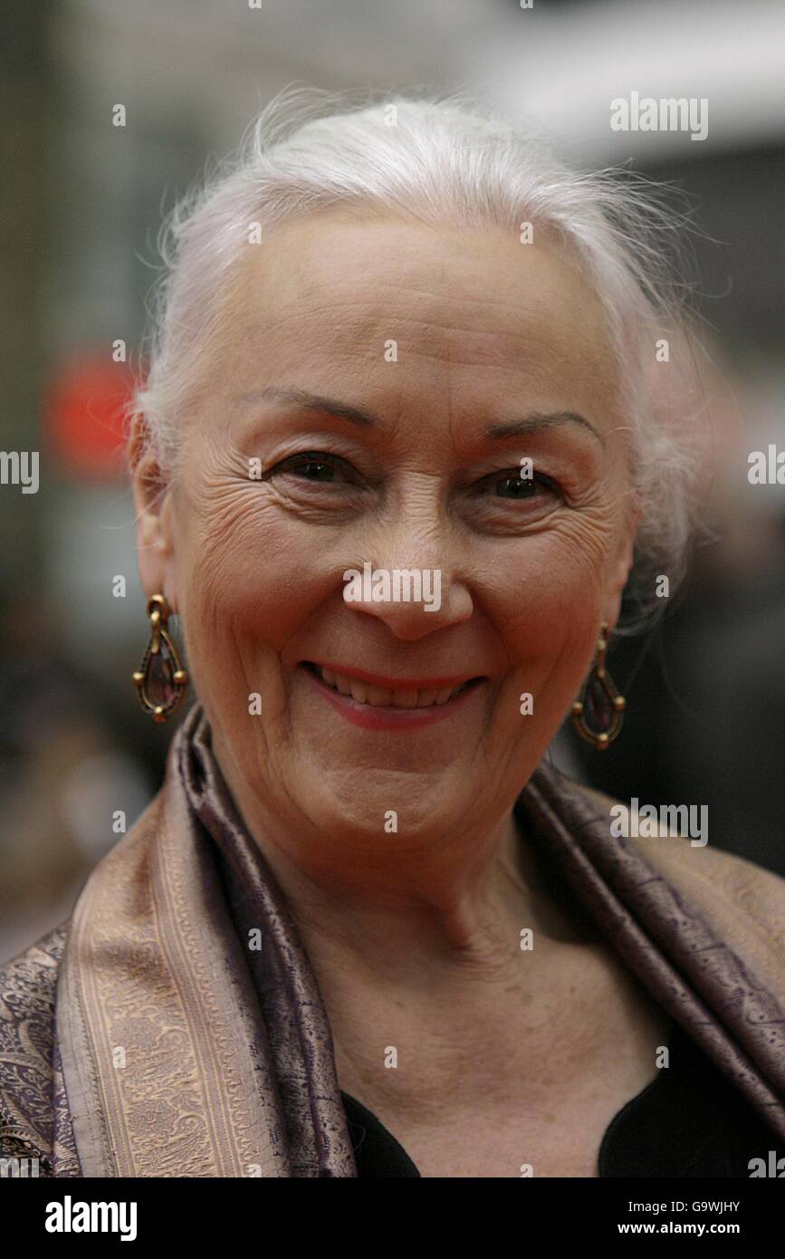 Rosemary Harris arrives for the UK Gala Premiere of Spiderman 3 at the Odeon Cinema in Leicester Square, central London. PRESS ASSOCIATION Photo. Picture date: Monday 23 April 2007. See PA story SHOWBIZ Spiderman. Photo credit should read: Yui Mok/PA Wire Stock Photo