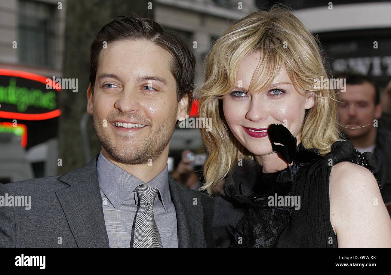 Spiderman tobey maguire kirsten dunst hires stock photography and