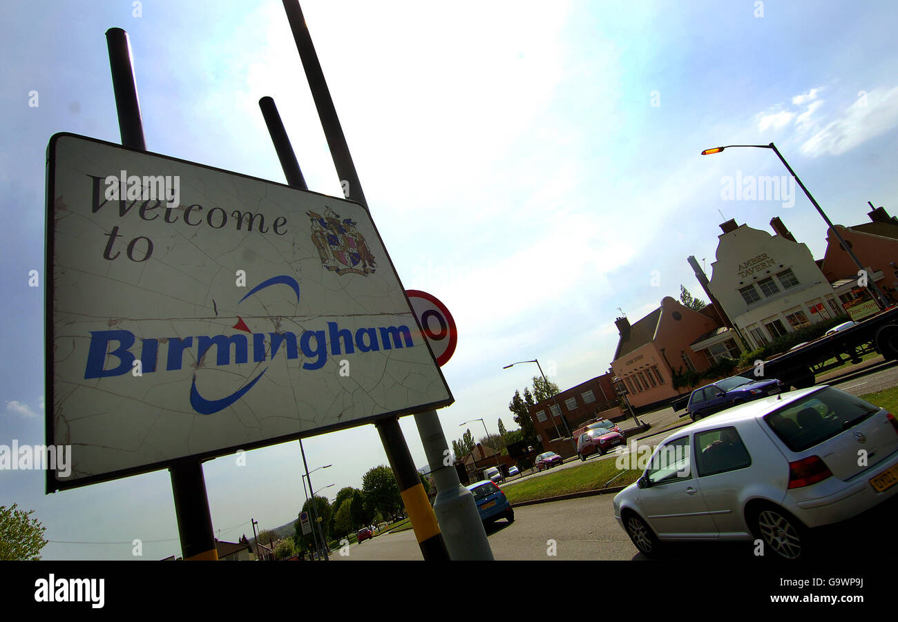 Birmingham scenes. to Birmingham sign Stock Photo Alamy