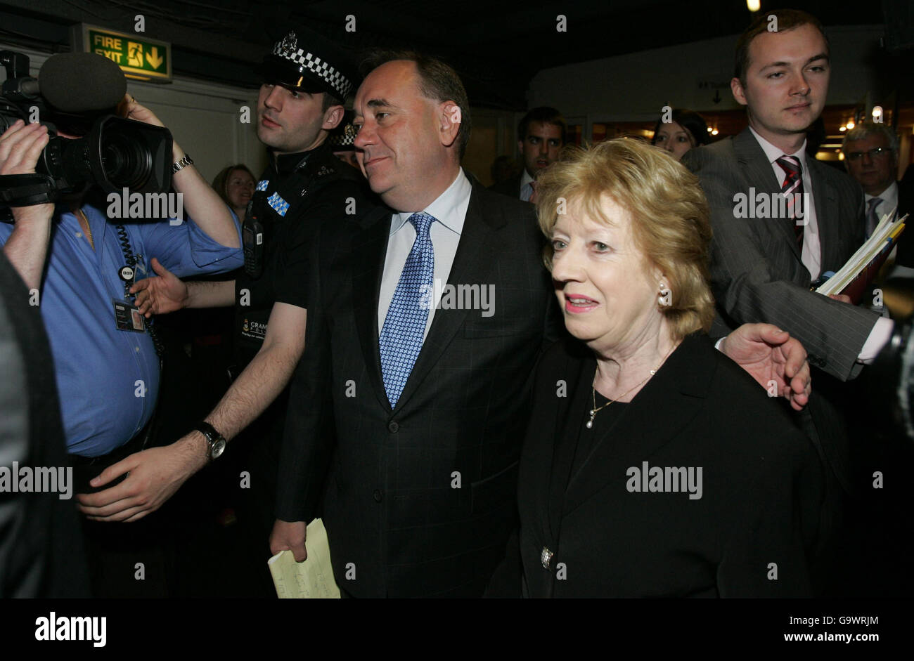 SNP leader Alex Salmond arrives with his wife Moira at the Aberdeen Exhibition centre for his count in his Gordon Constituency for the Scottish Parliament elections. Stock Photo