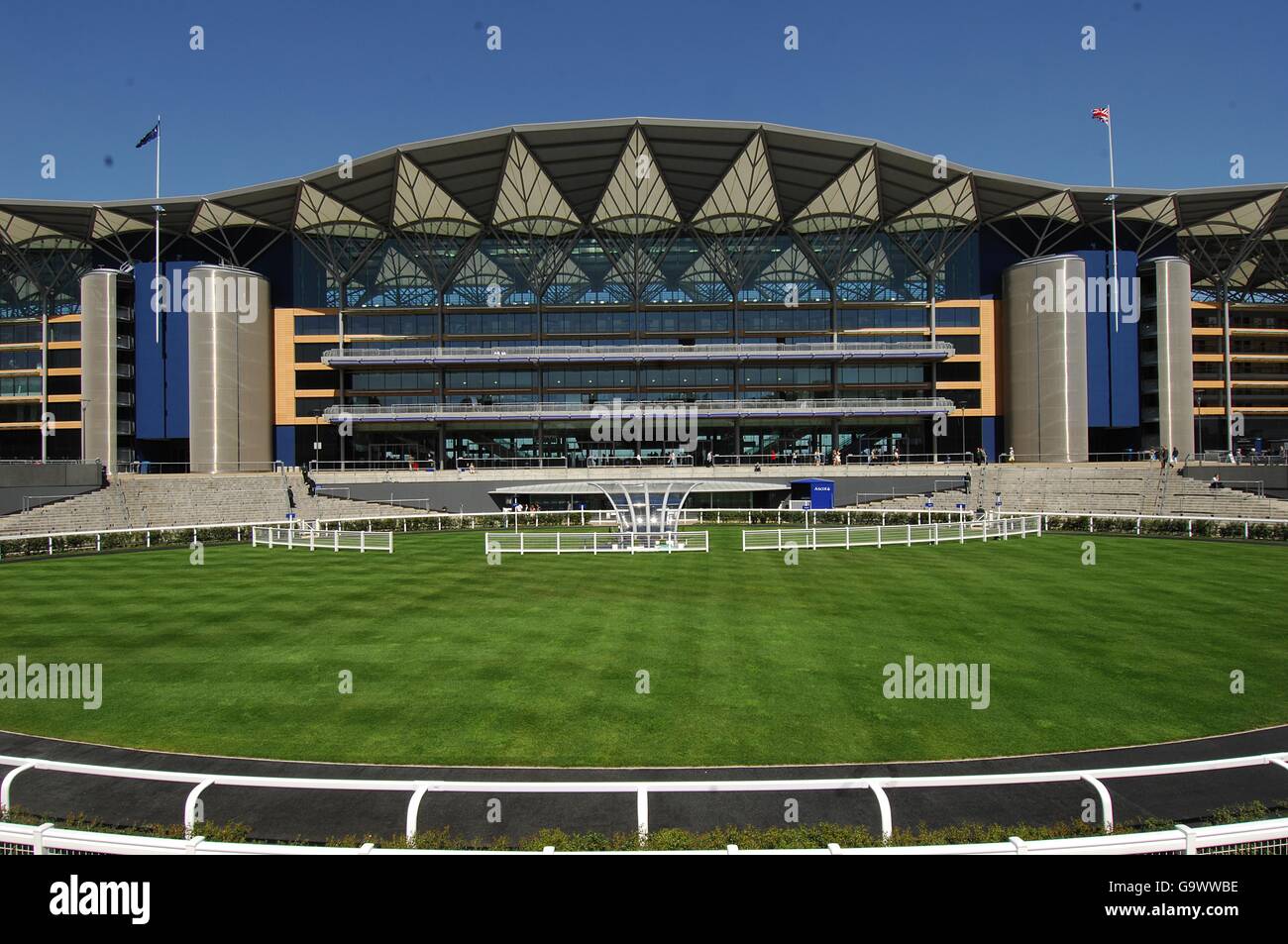 Horse Racing - Day of the Third Age Meeting - Ascot Racecourse Stock Photo