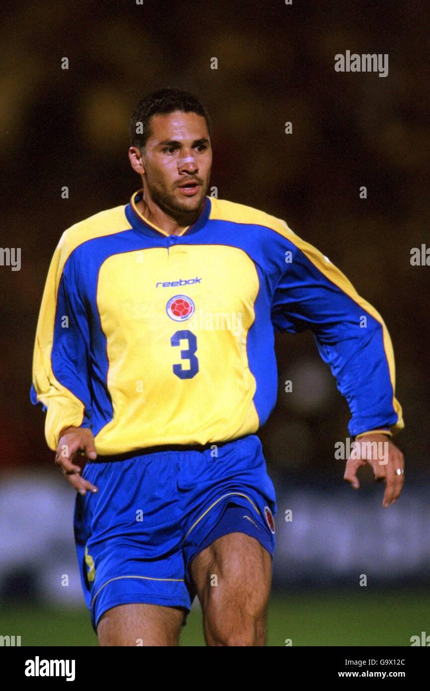 Soccer - World Cup 2002 Qualifier - South American Section - Colombia v Peru. Mario Yepes, Colombia Stock Photo