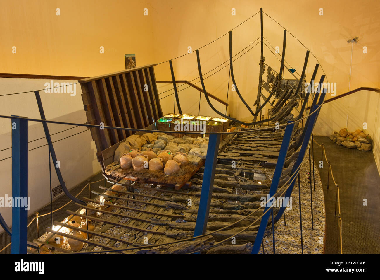 ancient shipwreck with amphorae, amphoras, Bodrum Museum of Underwater